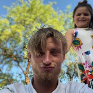 Meet your Posher, Derek